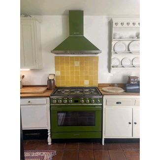 Smeg Portofino 90 in Olive Green With Matching Hood 